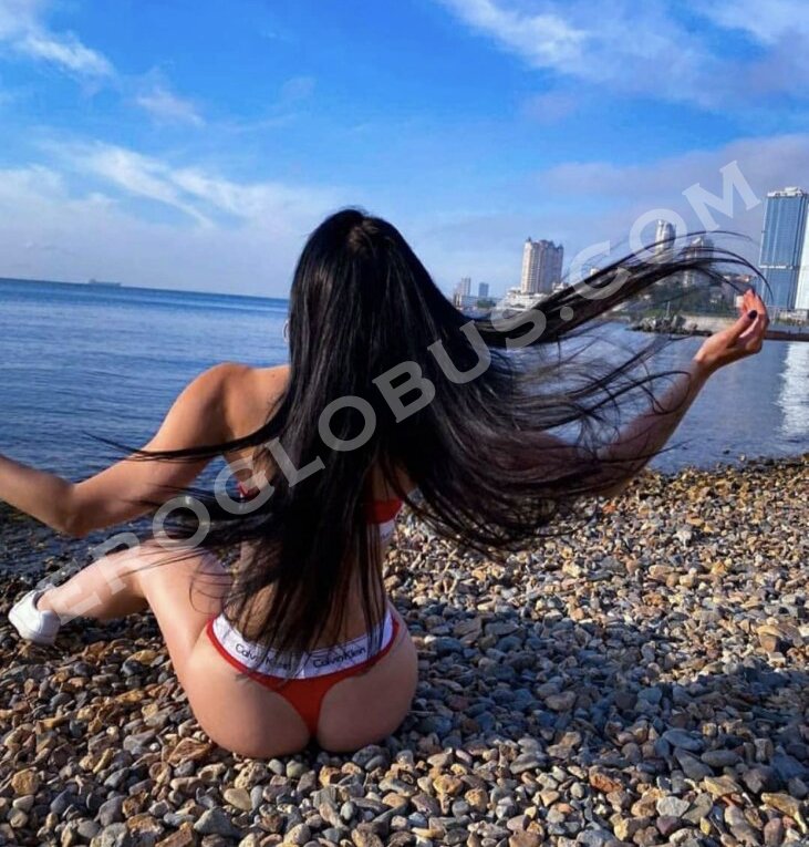 Виктория, 24